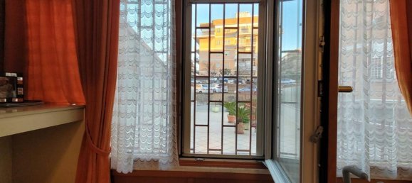 2 rooms Apartment in Rome, Italy No. 32532 10