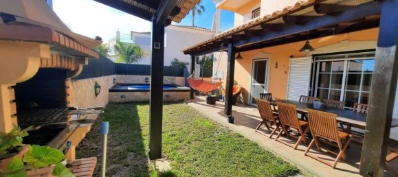 3 bedrooms Villa in Faro, Portugal No. 140037 10