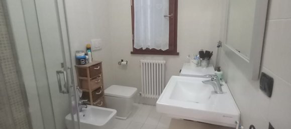 3 rooms Apartment in Reggio Emilia, Italy No. 258982 19