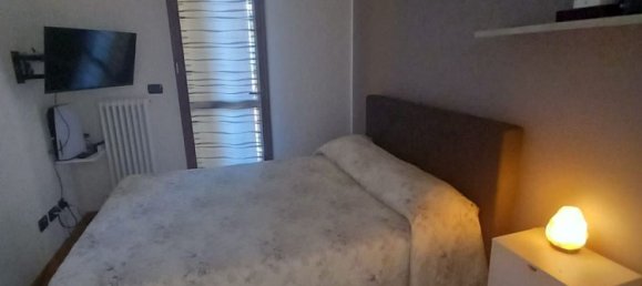3 rooms Apartment in Reggio Emilia, Italy No. 258982 16