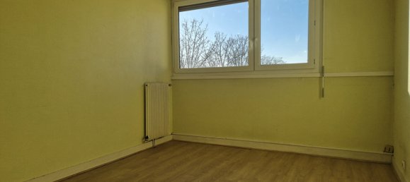 Apartamento de 2 dormitorios en Orleans, France No. 67727 3