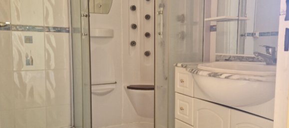 Apartamento de 2 dormitorios en Orleans, France No. 67727 4