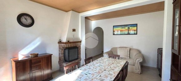 2 Schlafzimmer Wohnung in Viterbo, Italy, Nr. 72815 12
