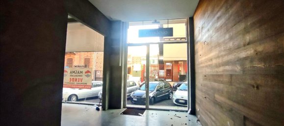 200m² Commercial property in Catania, Italy No. 46601 5
