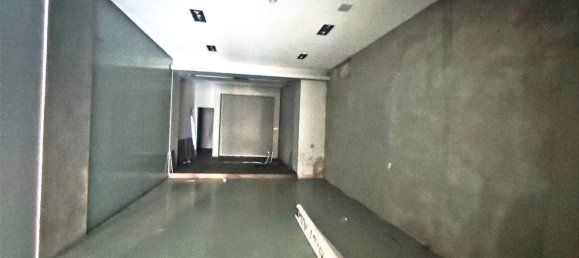 200m² Commercial property in Catania, Italy No. 46601 6