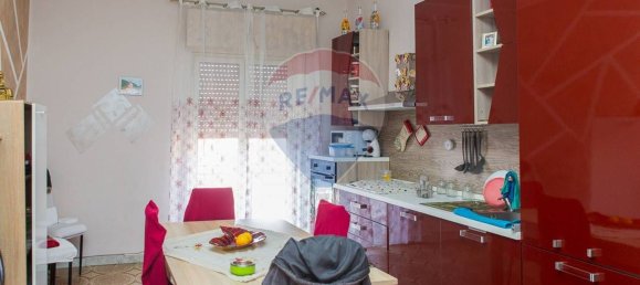 7-Zimmer Wohnung in Adrano, Italy, Nr. 138519 4