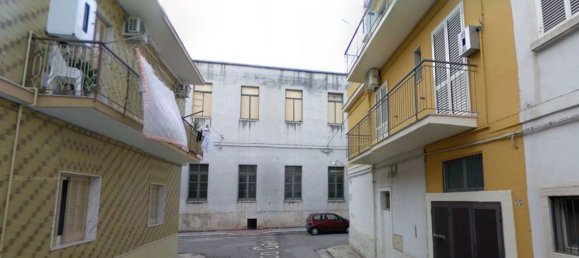 4 rooms House in Grumo Appula, Italy No. 231914 7