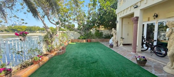 Вилла с 4 спальнями в The Lakes, ОАЭ № 113607 3