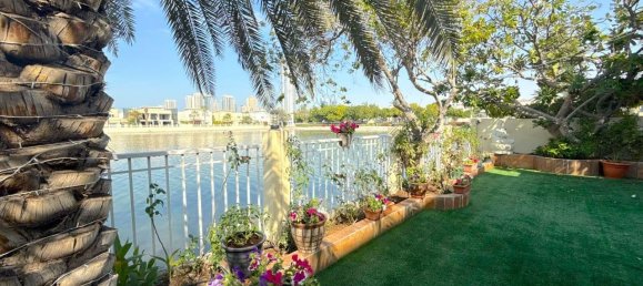 Вилла с 4 спальнями в The Lakes, ОАЭ № 113607 22