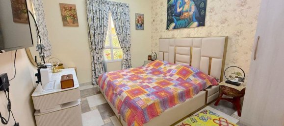 Вилла с 4 спальнями в The Lakes, ОАЭ № 113607 6