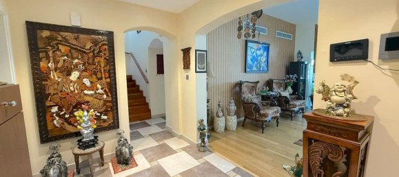 Вилла с 4 спальнями в The Lakes, ОАЭ № 113607 5