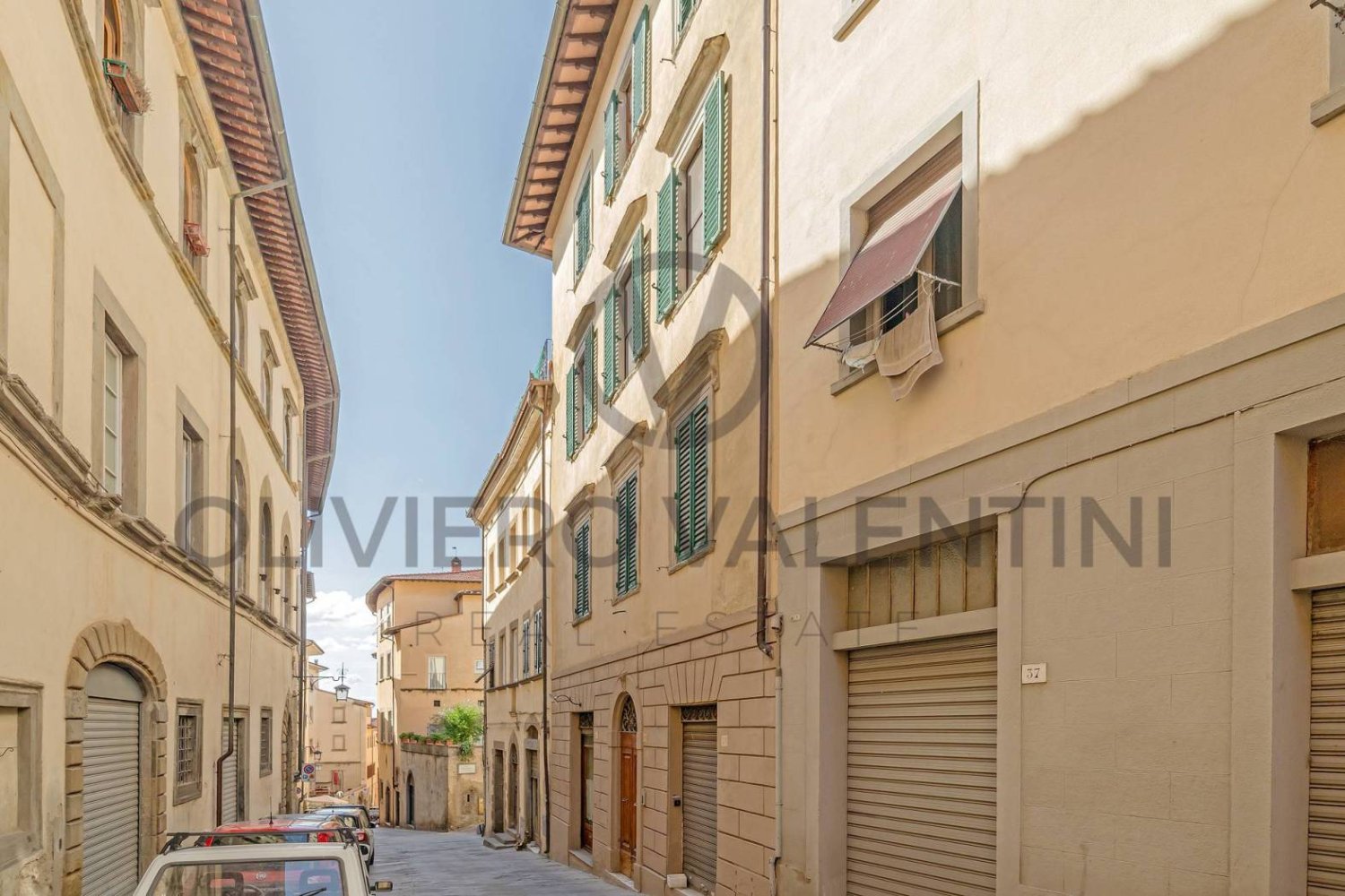 2 غرف نوم شقة في Arezzo, Italy رقم 356309