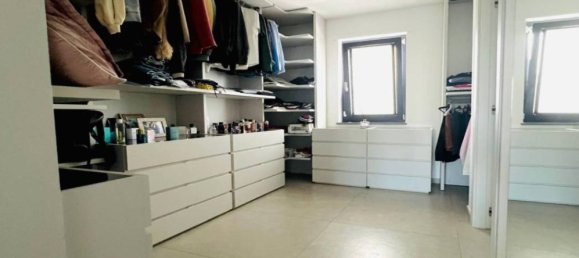 4 bedrooms Villa in Giugliano in Campania, Italy No. 307784 5