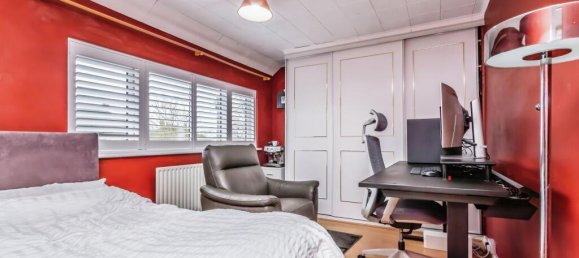 3 bedrooms House in New Addington, United Kingdom No. 8100 14