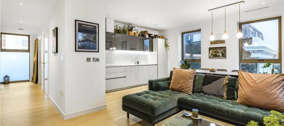 2 bedrooms Apartment in London, United Kingdom No. 8712 12