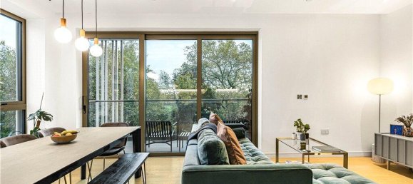 2 bedrooms Apartment in London, United Kingdom No. 8712 3