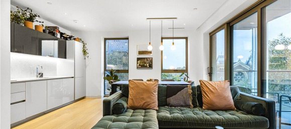 2 bedrooms Apartment in London, United Kingdom No. 8712 16