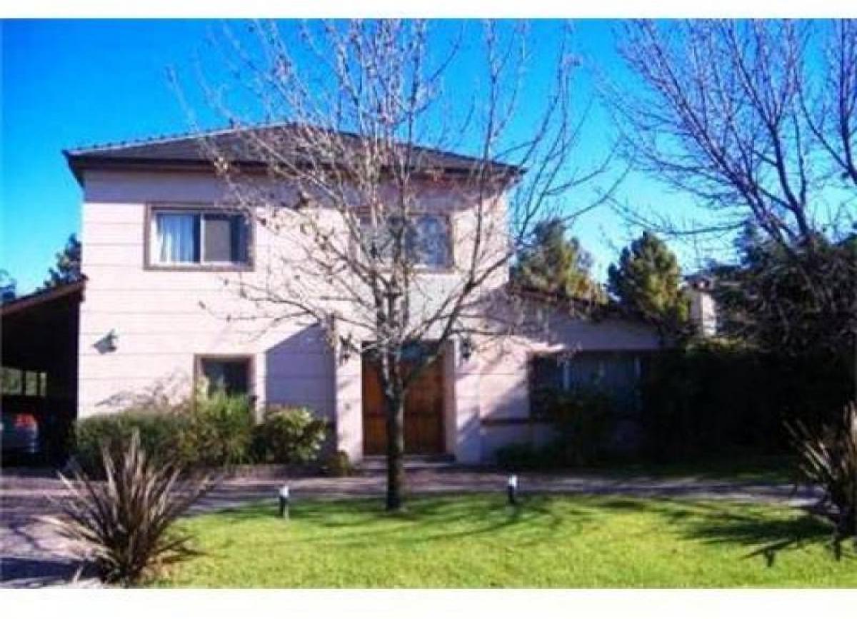 3 bedrooms House in Pilar, Argentina No. 73211