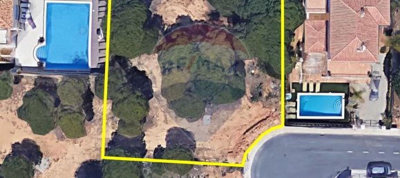 960m² Land in Almancil, Portugal No. 107441 3