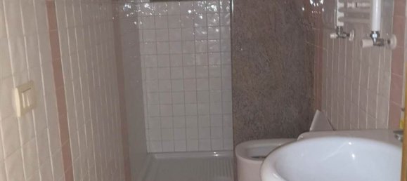 5 rooms Apartment in San Giovanni Valdarno, Italy No. 225689 7