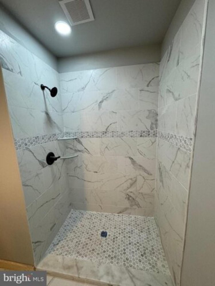 6 bedrooms House in McHenry, USA No. 411947