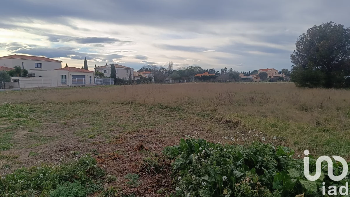  قطعة أرض في Claira, France 1818متر مربع رقم 119841