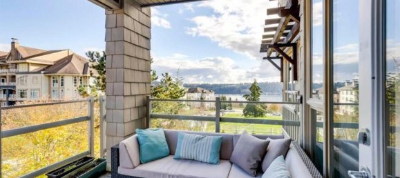 Studio in the Condo in British Columbia, Canada No. 1179 10