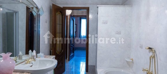Villa de 4 dormitorios en Chivasso, Italy No. 250923 6