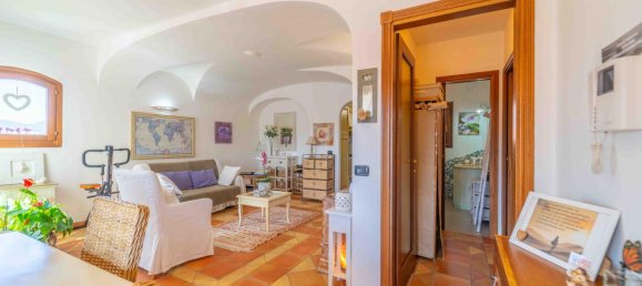 3-salle Appartement à Olbia, Italy No. 21579 11