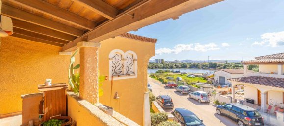 3-salle Appartement à Olbia, Italy No. 21579 24