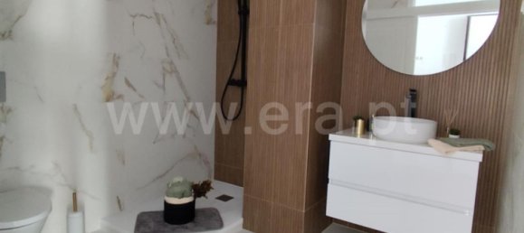 2 bedrooms Apartment in Lisbon, Portugal No. 155847 3