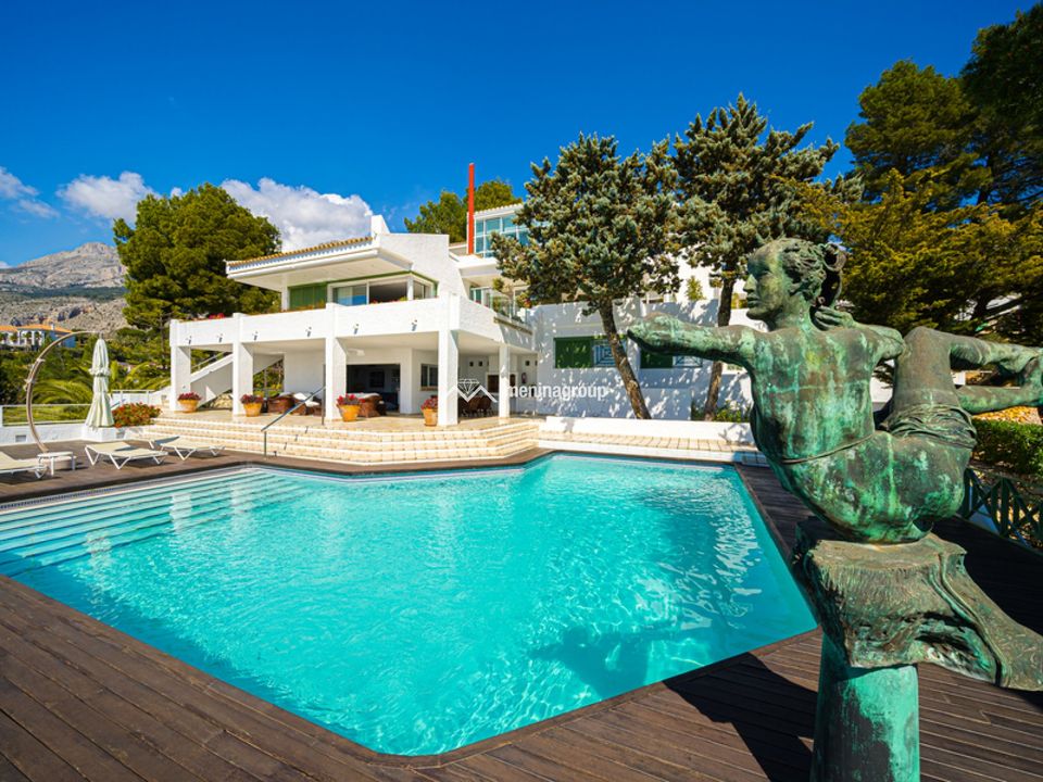 7 bedrooms Villa in Altea, Spain No. 190499