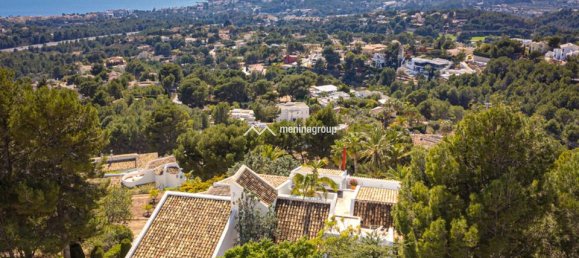 7 bedrooms Villa in Altea, Spain No. 190499 3