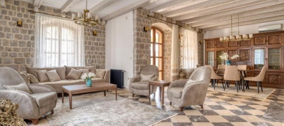 5 bedrooms Villa in Budva, Montenegro No. 354 15