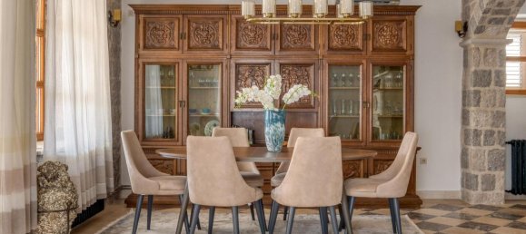 5 bedrooms Villa in Budva, Montenegro No. 354 17