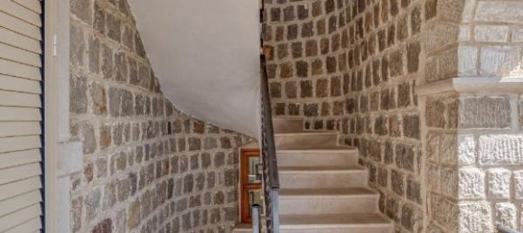 5 bedrooms Villa in Budva, Montenegro No. 354 6