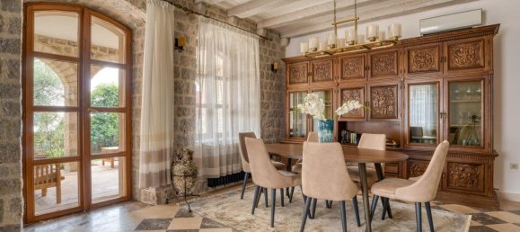 5 bedrooms Villa in Budva, Montenegro No. 354 22