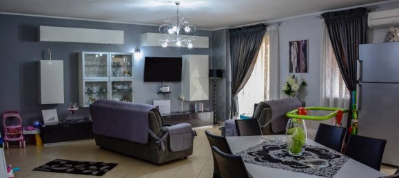 3 chambres Duplex à Corigliano Rossano, Italy No. 201348 2