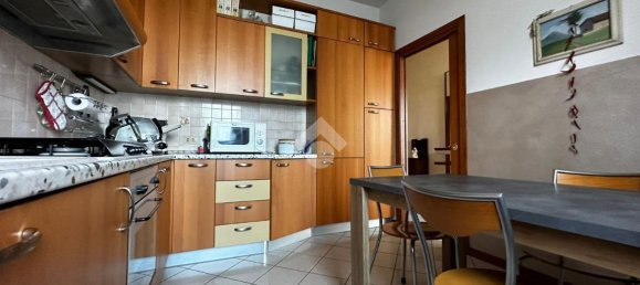 8-salle Villa à Palazzolo sull'Oglio, Italy No. 6551 3