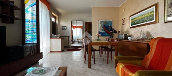 8-salle Villa à Palazzolo sull'Oglio, Italy No. 6551 20