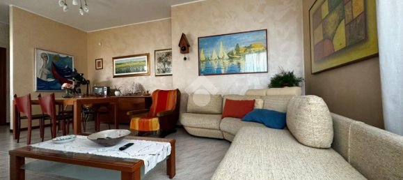 8-salle Villa à Palazzolo sull'Oglio, Italy No. 6551 27