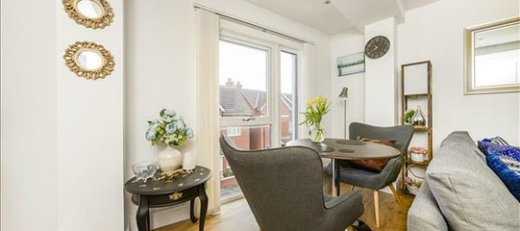 1 bedroom Apartment in Wimbledon, United Kingdom No. 7254 4