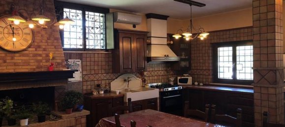 4 rooms Villa in Fiano Romano, Italy No. 34408 6