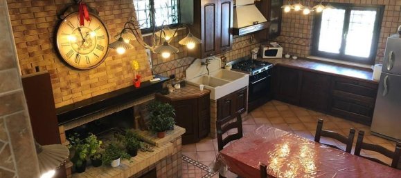 4 rooms Villa in Fiano Romano, Italy No. 34408 2