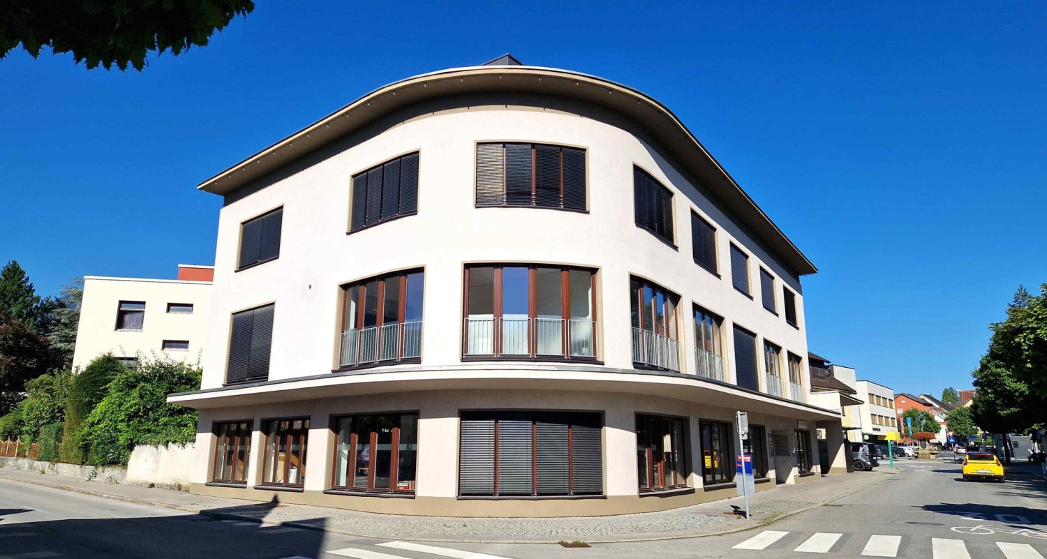Gewerbliche Immobilie in Bludenz, Austria 180m², Nr. 230953