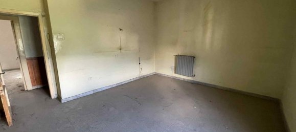 4 rooms Apartment in Montella, Italy No. 278436 7