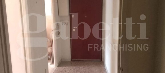3 bedrooms Apartment in Taranto, Italy No. 351412 3