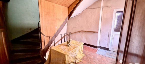 3 Schlafzimmer Haus in Pont-sur-Yonne, France, Nr. 197883 10