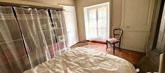 3 Schlafzimmer Haus in Pont-sur-Yonne, France, Nr. 197883 14