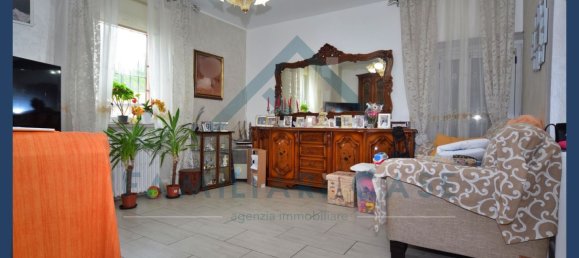 5-Zimmer Haus in Castronno, Italy, Nr. 179211 2